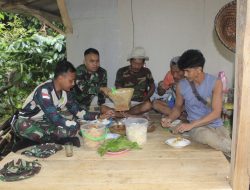 Jalin Kebersamaan, Satgas TMMD Makan Siang Bersama Warga