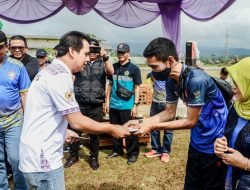 Lepas Jalan Sehat HUT PGRI, Wabup Ciamis ajak Guru Bangkit dan Pulihkan Pendidikan Pasca Pandemi