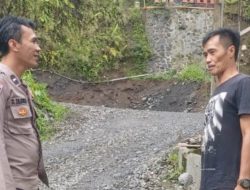 Anggota Polsek Leuwisari, Laksanakan Giat Silaturahmi dan Himbauan Pada Pengusaha Penggilangan Batu Split