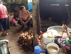 Door to Door System, Bhabinkamtibmas Desa Ciampanan Tampung Keluhan Warga