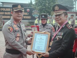Lepas Wisuda Purna Bakti, Kapolres Karawang Berterima Kasih atas Dedikasinya
