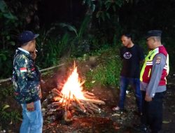 Anggota Dari Polsek Puspahiang Laksanaka Giat Quick Wins Program 2 poin 3 Kegiatan Patroli Blue Light