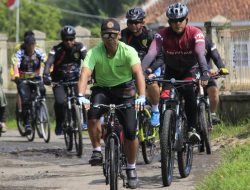 Dandim 0612/Tsm (Letkol Inf Raden Henra Sukmadjidibrata ,S.I.P) Melaksanakan Gowes/Speda santai Bersama Anggota Nya guna menjaga Kebugaran Tubuh Prajuritnya