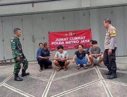 Door to Door Sistim (DDS), Bhabinkamtibmas Polsek Bantargebang gelar Jumat Curhat bersama warga RT 03/02 Bantargebang