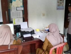 Jajaran Polsek Salawu Lakukan Giat Sammbang Kek Desa Tenjowaringin