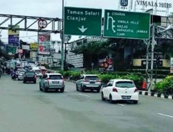 Polisi Tutup Jalur Masuk Kawasan Puncak