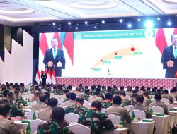 Berikan Pembekalan Umum Rapim TNI-Polri, Ketua MPR RI Bamsoet Ingatkan Kesiapan TNI-Polri Hadapi Tantangan Dunia Digital