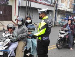 Dalam Rangka Ops Keselamatan Lodaya 2023, Sat Lantas Polres Banjar Imbau Masyarakat Disiplin dalam Mematuhi Peraturan Lalu Lintas