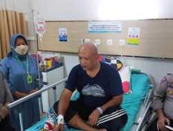 Kegiatan Dokkes Polres Tasikmalaya Kota Hospital Visit Anggota yang Sakit, di Rumah Sakit TMC dan Jasa Kartini