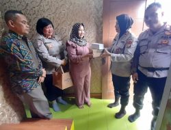 Kegiatan Jumat Curhat Srikandi Polres Metro Bekasi Kota, Problem Solving Permasalahan Rumah tangga Warga RT 02/01 Harapan Baru