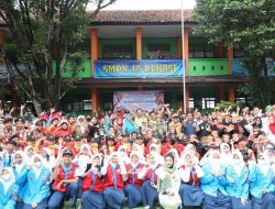 Kunjungi Sekolah, Bunda Literasi Kota Bekasi Ajak Siswa Gali Potensi dan Stop Bullying