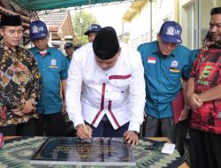 Resmikan Musholla Al-Ikhlas di Bekasi Utara, Tri Adhianto Apresiasi Hasil Kerjasama Para Warga
