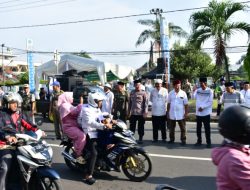 Bersama Wakil Wali Kota Banjar, Waka Polres Banjar Melepas Peserta Pawai Tarhib Ramadhan 1444 H