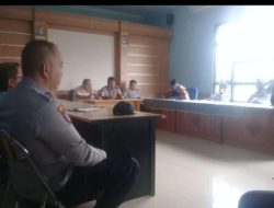 DISHUB GERAAH MARAKNYA BRITA DI MEDSOS PULUHAN THL DISHUB DI KUMPULKAN DI AULA.