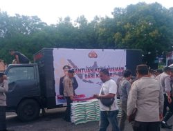 Kapolri Salurkan 50 Ton Beras untuk Masyarakat Ende dan Maumere
