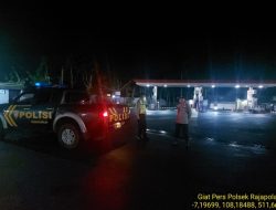 Patroli Biru Polsek Rajapolah, Sambangi Obyek Vital dan Pemukiman Untuk Antisipasi Gangguan Kamtibmas