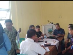 Bhabinkamtibmas dan Babinsa menghadiri kegiatan Forum Konsultasi Publik Pendataan Awal Registrasi Sosial Ekonomi(REGSOSEK) tingkat Kel.Gununggede