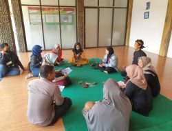 Bhabinkamtibmas Polsek Rajapolah Polres Tasik Kota Polda Jabar, Sambang Warga Berikan Himbauan dan Pesan Kamtibmas