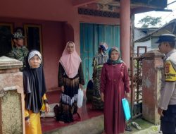 Sinergitas TNI-Polri Polsek Gunungtanjung Polres Tasik Kota Polda Jabar, Monitoring Pendistribusian Bantuan Pangan kepada 776 KPM