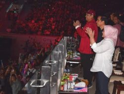 Presiden dan Ibu Iriana Saksikan Laga Semifinal Indonesia Open 2023