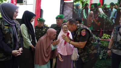 Pangdam XIV/Hsn Lounching Sepeda Motor Ambulance, Bedah Rumah Dan Bedah Halaman