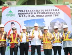 Plt. Wali Kota Bekasi Hadiri Peletakkan Batu Pertama Renovasi dan Pembangunan Masjid Al-Muhajirin Kelurahan Jakamulya, Bekasi Selatan