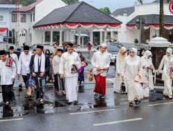 Shalat Idul Adha di Masjid Agung Ciamis, Bupati Herdiat Berharap Perayaan Idul Adha Menjadi Anugerah Yang Dipenuhi Dengan Keberkahan
