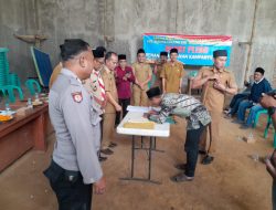 Polsek Gunungtanjung Polres Tasik Kota Polda TNI Polri menghadiri Rapat Penetapan Calon Kades Malatisuka