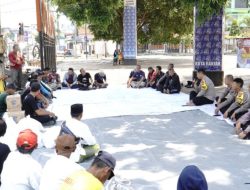 Bersama Komunitas Vespa dan Motor Tua, Kapolres Banjar Gelar Baksos dan Silaturahmi dalam rangka Cooling System