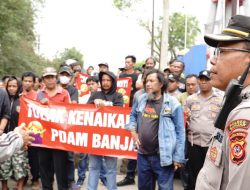 Polres Banjar laksanakan Pengamanan Penyampaian Aspirasi di PDAM Tirta Anom Kota Banjar, Sebagai Bentuk Pelayanan Terbaik Bagi Masyarakat
