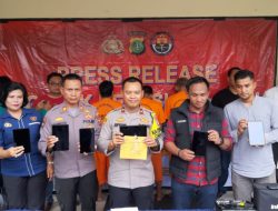 Polsek Bekasi Selatan Gelar Konferensi Pers Ungkap Kasus Pencurian di SMKN 9 Kota Bekasi