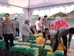 Polres Metro Bekasi Kota Gelar Bazar Sembako Murah