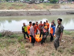 Polisi Temukan Korban Diduga Kecelakaan Sepeda Motor yang Masuk ke Aliran Sungai Sindu Praja