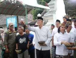 Rangkaian Hari Jadi Cirebon, Pj Wali Kota Salat Ashar Berjamaah dan Ziarah Makam Sunan Gunung Jati