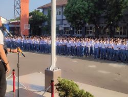 Polsek Kesambi Gelar Apel Harkamtibmas di SMKN 1 Cirebon, Tegaskan Pencegahan Tawuran Pelajar