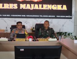 Kapolres Majalengka Didampingi Dandim 0617 Ikuti Vicon Pimpinan Bapak Kapolri Pengamanan Pungut Hitung Suara Pilkada