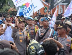 Kapolres Majalengka Terjun Langsung Pengamanan Aksi Unjuk Rasa dari PC SPAI FSPMI