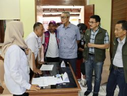 Pj Wali Kota Tinjau Langsung Pemungutan dan Penghitungan Suara Pemilihan Wali Kota dan Wakil Wali Kota Cirebon