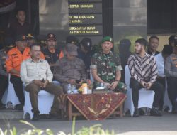 Jelang Nataru Kasdim 0612/Tasikmalaya Hadiri Apel Gelar Pasukan Operasi Lilin Lodaya Tahun 2024 Di polres Tasikmalaya Kota