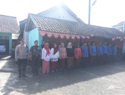 Peringatan Hari Ibu ke-96 Tk Kecamatan Cikalong Dihadiri Danramil 1220/Cikalong dirangkai kan dengan HUT KORPRI ke-53 dan HUT PGRI ke-79 dan dilanjutkan dengan Rakor lintas Sektoral Tingkat Kec.Cikalong