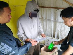 Satresnarkoba Polres Tasikmalaya Kota Amankan Puluhan Botol Miras Jelang Malam Tahun Baru 2024