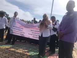 DPC IKN Karimun, ASN dan Honorer lakukan demo di Kantor Halaman Bupati Karimun