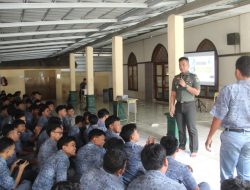DANDIM 0612/TASIKMALAYA BERIKAN SOSIALISASI REKRUTMEN PENERIMAAN PRAJURIT KODAM III/SILIWANGI KEPADA SISWA SMA NEGERI 1 CIAWI