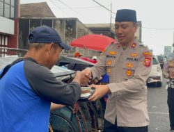 Polres Tasikmalaya Kota Berbagi Takjil, Wujud Kepedulian di Bulan Ramadan