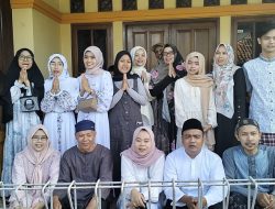 Tradisi Ziarah Kubur Warga Desa Sukasenang Sindangkasih Ciamis Setelah Sholat Id dan Bersilaturahmi