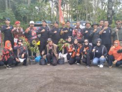 Kolaborasi Berdaya Guna: Brimob, Pemuda Pancasila, dan Dermawan Bos Durian Kujang Hadirkan Jumat Penuh Arti di Panjalu